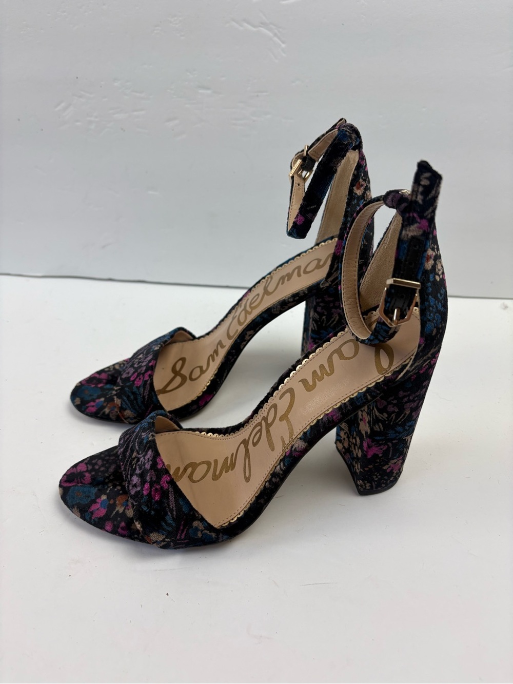 Sam Edelman Yaro Velvet Floral Dark Moody Open Toe Block Heel Womens size 7.5